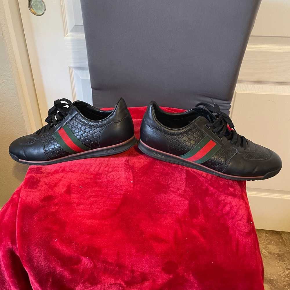 Gucci Black Sneakers with Red and Green Accents Mens Size 14